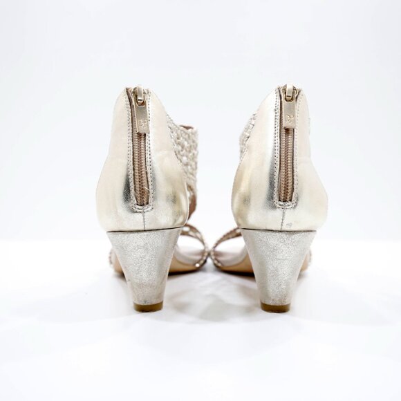 Donald Pliner Verona-2 Gold Leather 2" Block Heel Dress Pumps - 9.5 - Picture 4 of 7